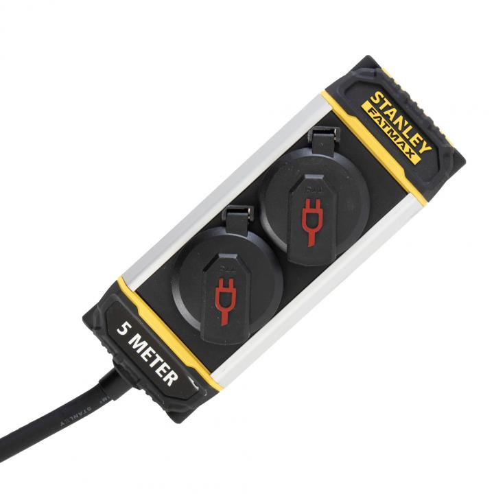 stanley sxecck0eaje 2 es elosztó, 5 m, ip44 es védelem, alumínium ház, övcsipesszel, beltérben is használható, h07rn f 3g1,5 mm2 kábel