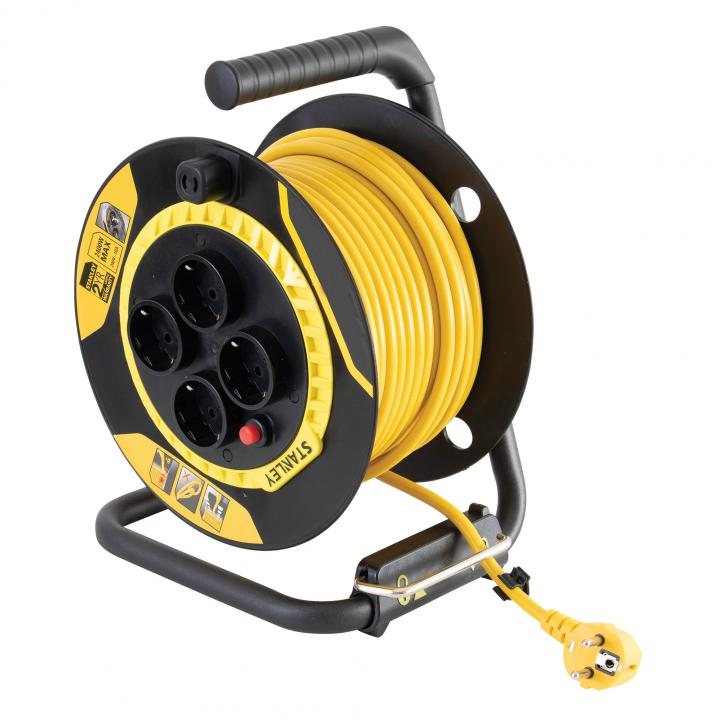 stanley sxeccl26bse beltéri kábeldob, 25 m, beépített kábelvezető, masszív fém láb és fogantyú, h05vv f 3g1,5 mm2 kábel, max. 3000 w